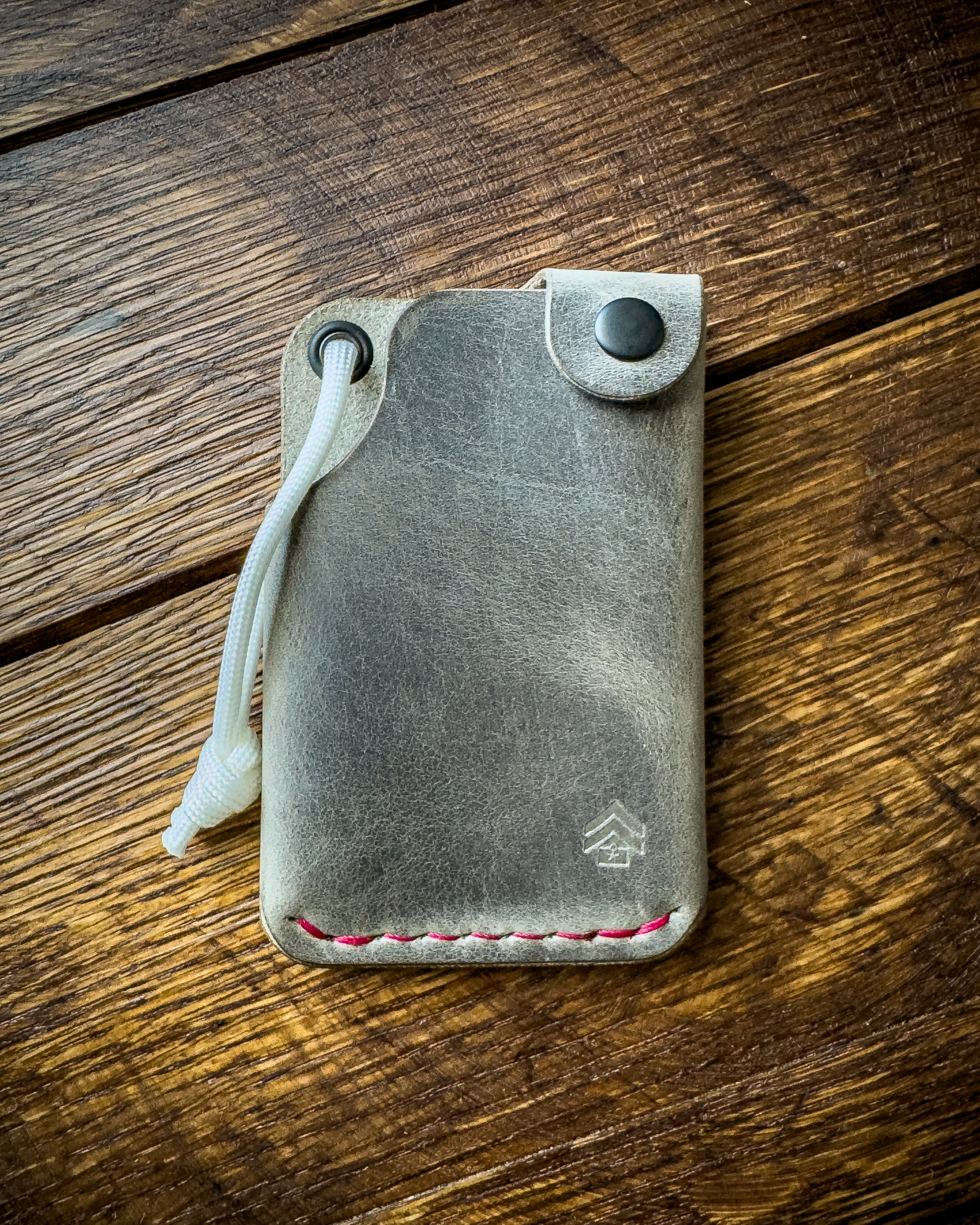 Hitchhiker Wallet - Tailgater Series